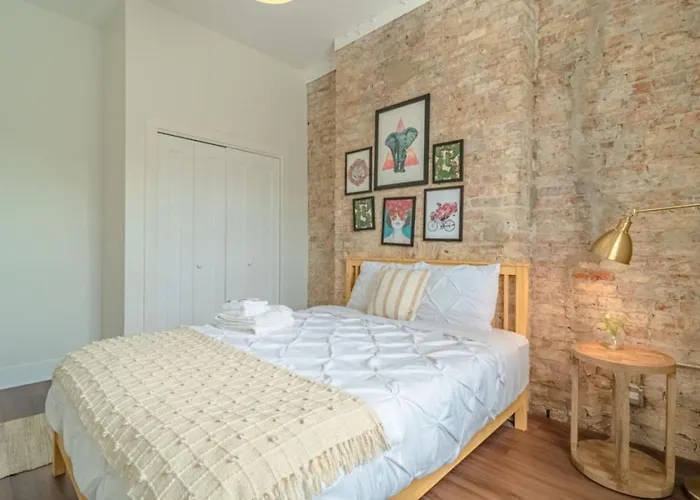 Spacious 3br 420-friendly | Mccormick & Uic Campus